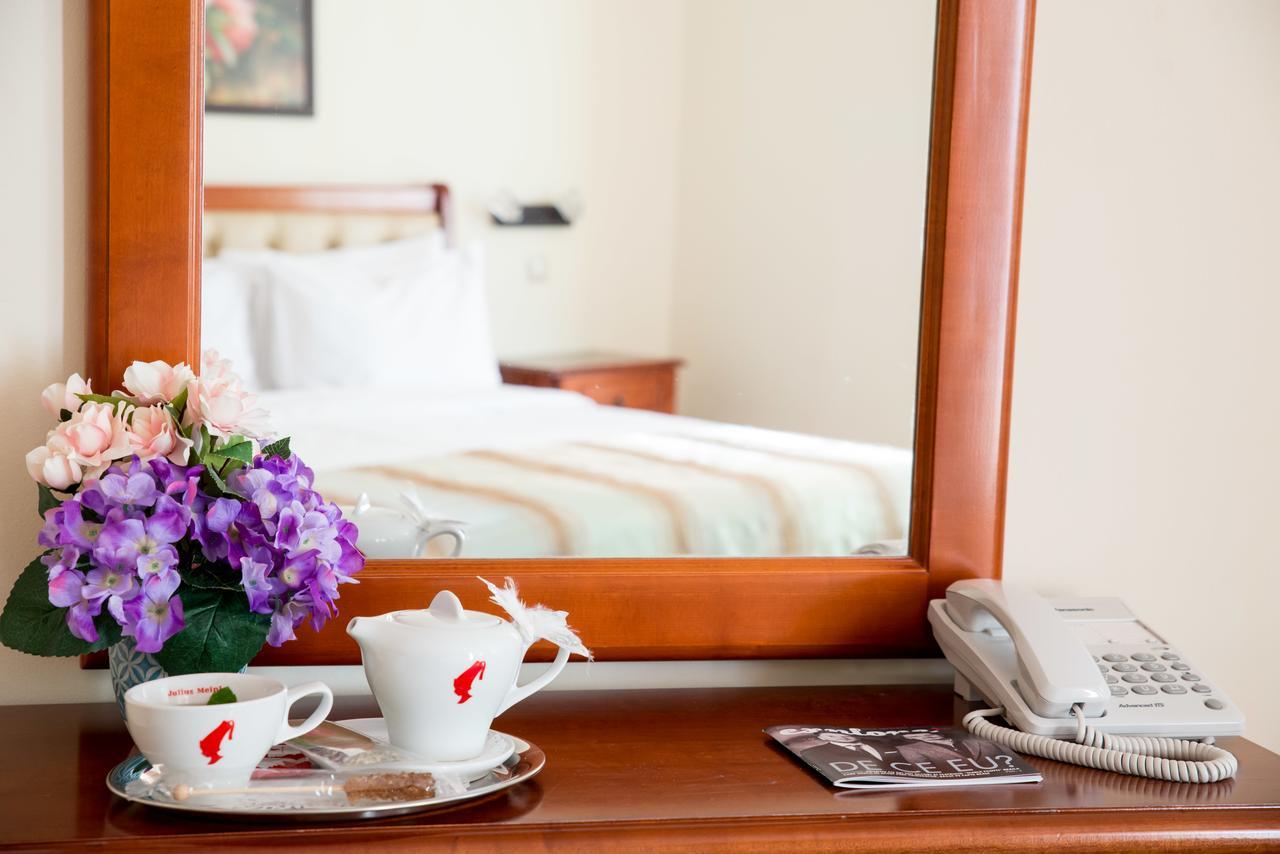 Hotel Nemira Slănic-Moldova Esterno foto